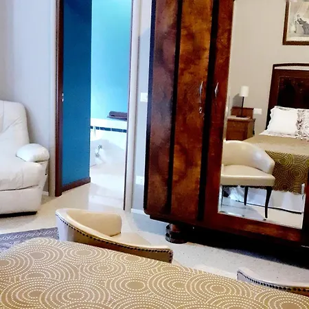 La Dimora Di Lola Affittacamere 3*
