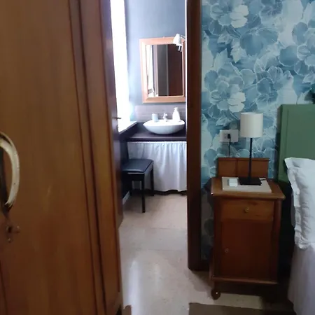 Vendégház La Dimora Di Lola Affittacamere 3*
