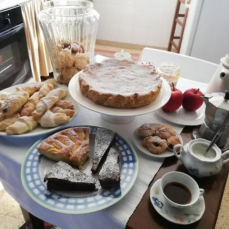 La Dimora Di Lola Affittacamere Maison d'hôtes