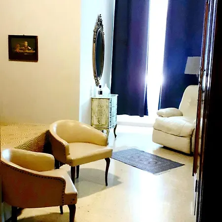 ゲストハウス La Dimora Di Lola Affittacamere