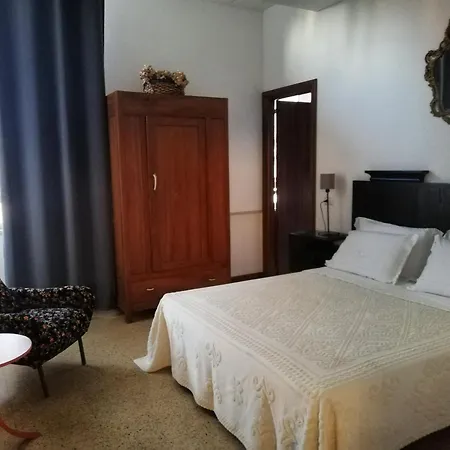 La Dimora Di Lola Affittacamere 3*